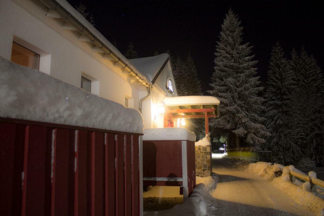 Erzgebirgsidyll Breitenbrunn Ferienwohnung المظهر الخارجي الصورة